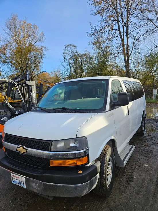 2014 Chevrolet E3500LTGRWD