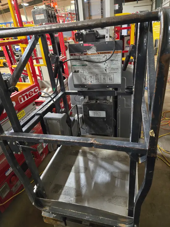 2019 JLG 20MVL Self-Propelled One-Person Lift