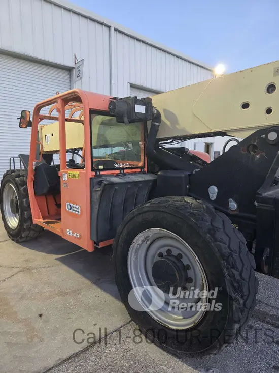 2016 JLG 943 Forklift