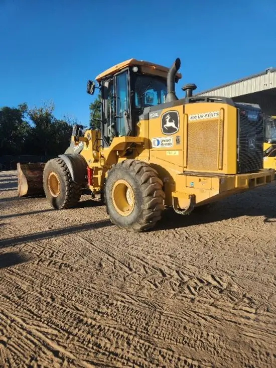 2019 John Deere 624L Wheel Loader