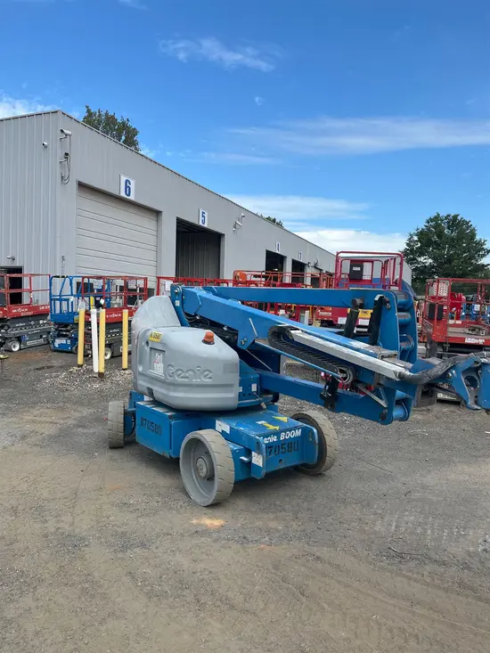 2011 Genie Z-40/23N RJ Articulating Boom Lift