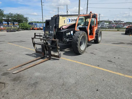 2019 JLG 742 Forklift