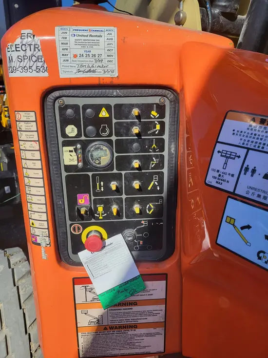 2016 JLG E450AJ Articulating Boom Lift