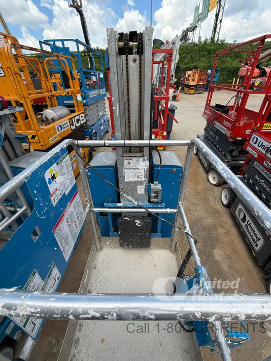 2018 Genie GR-20 Self-Propelled One-Person Lift