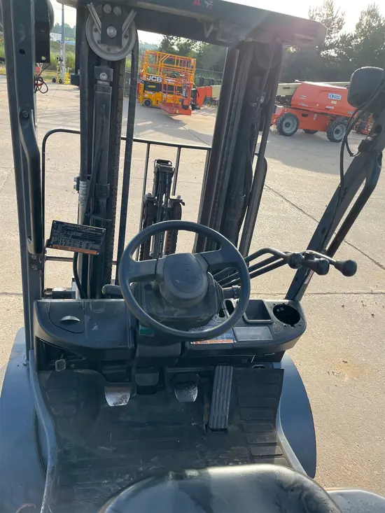 2019 Toyota 8FGU25 Warehouse Forklift