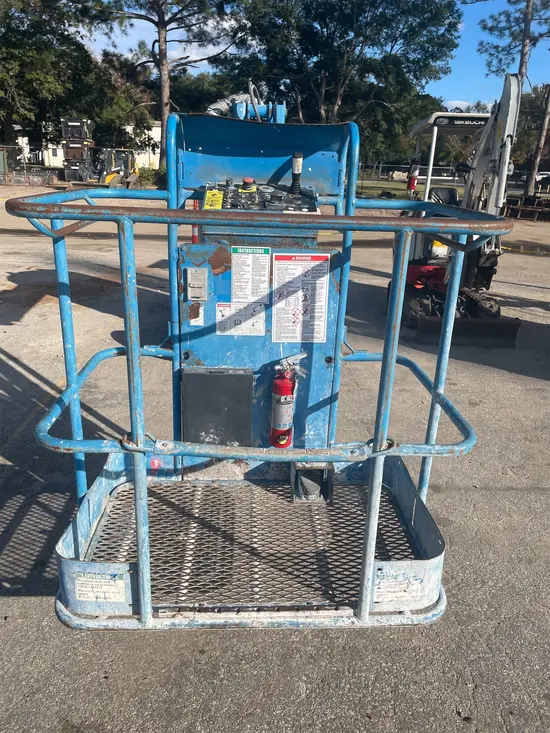 2013 Genie Z-30/20N RJ Articulating Boom Lift