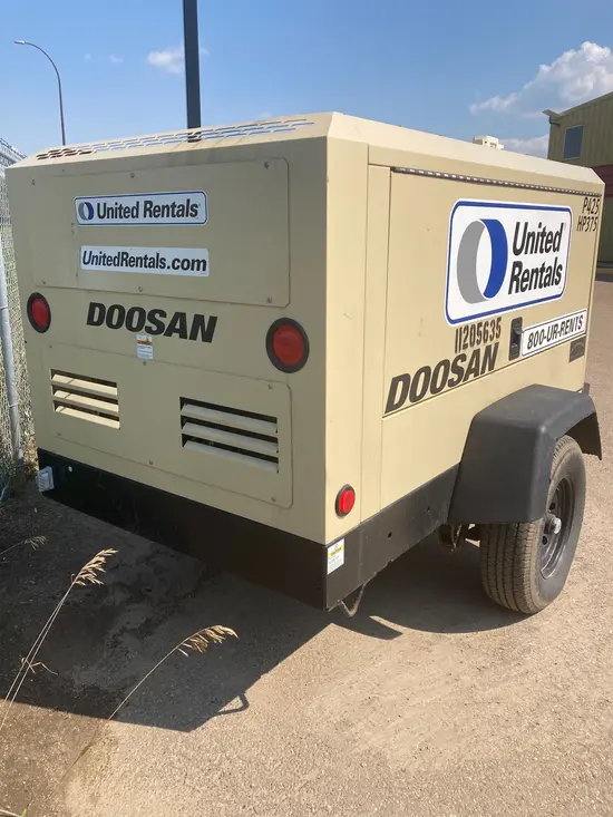2021 Doosan P425/HP375WCUT4 Air Compressor