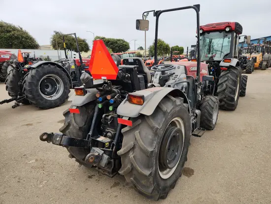 2018 Case FARMALL 80V Wheel Loader