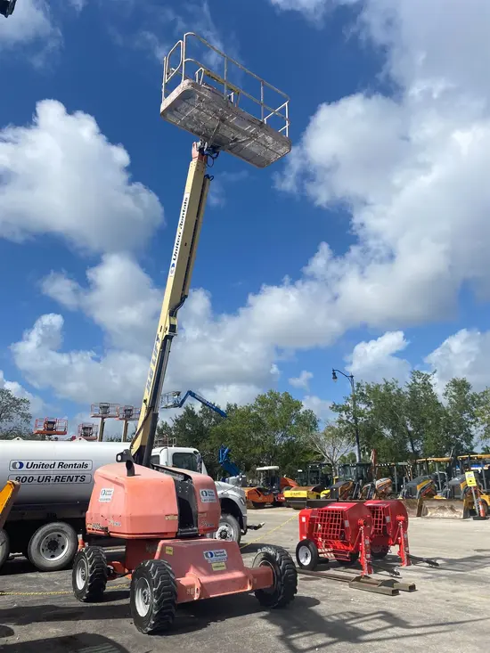 2017 JLG 400S Boom Lift