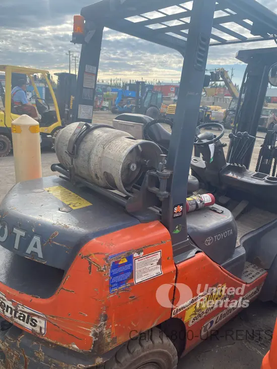 2019 Toyota 8FGU25 Warehouse Forklift