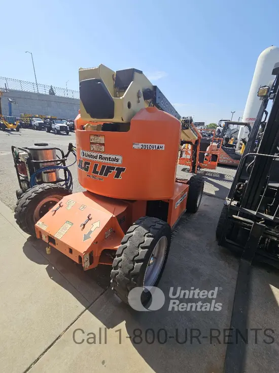 2018 JLG E450AJ Articulating Boom Lift