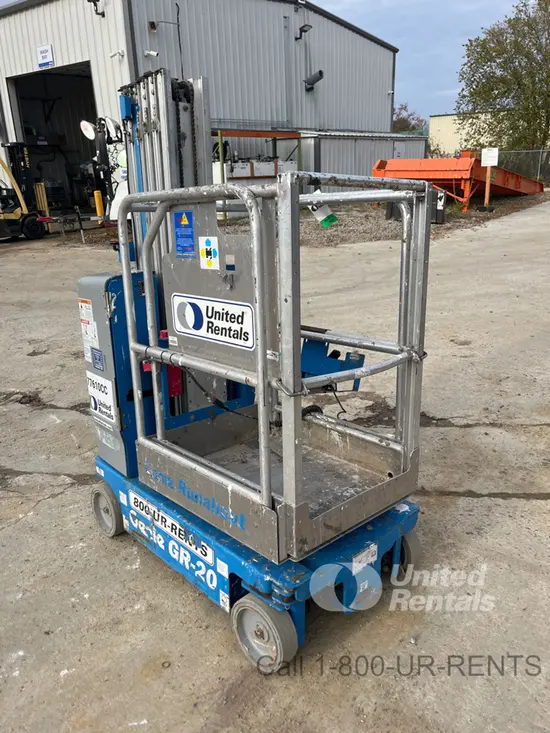 2016 Genie GR-20 Self-Propelled One-Person Lift