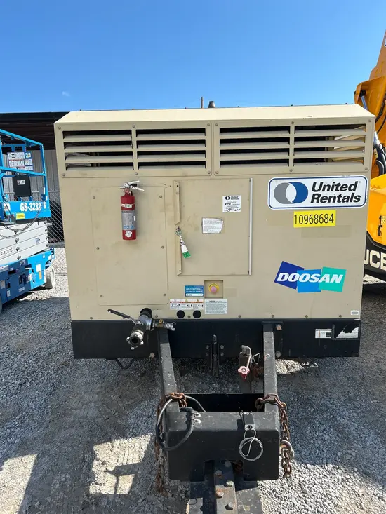 2019 Doosan XP825/HP750WCU Air Compressor