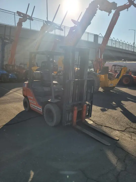 2019 Toyota 8FGU25 Warehouse Forklift