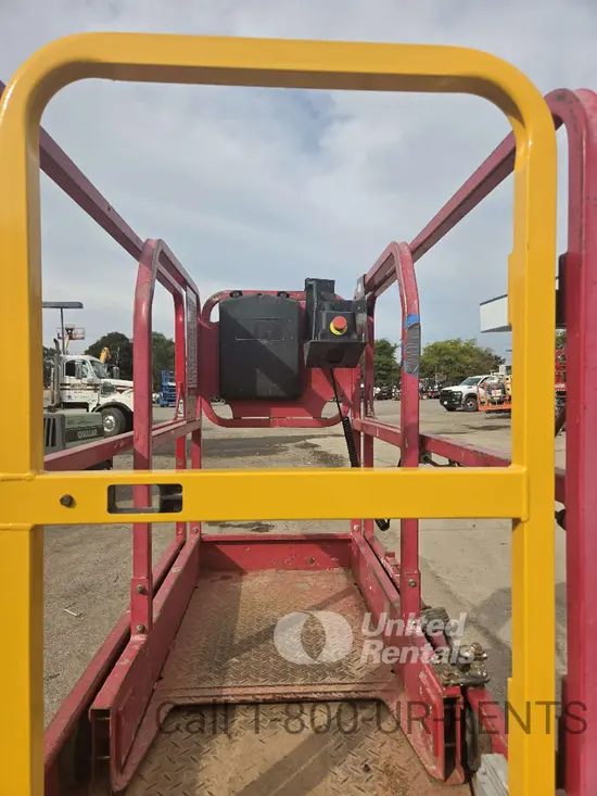 2018 MEC MICRO 19 Scissor Lift
