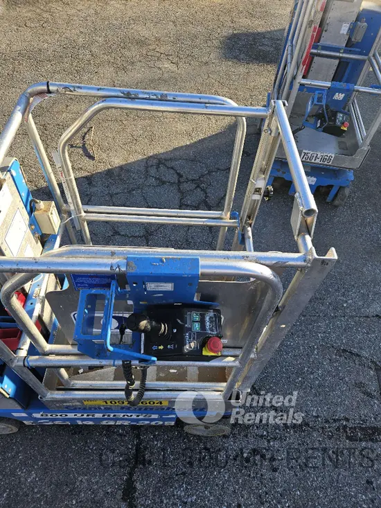 2019 Genie GR-20 Self-Propelled One-Person Lift