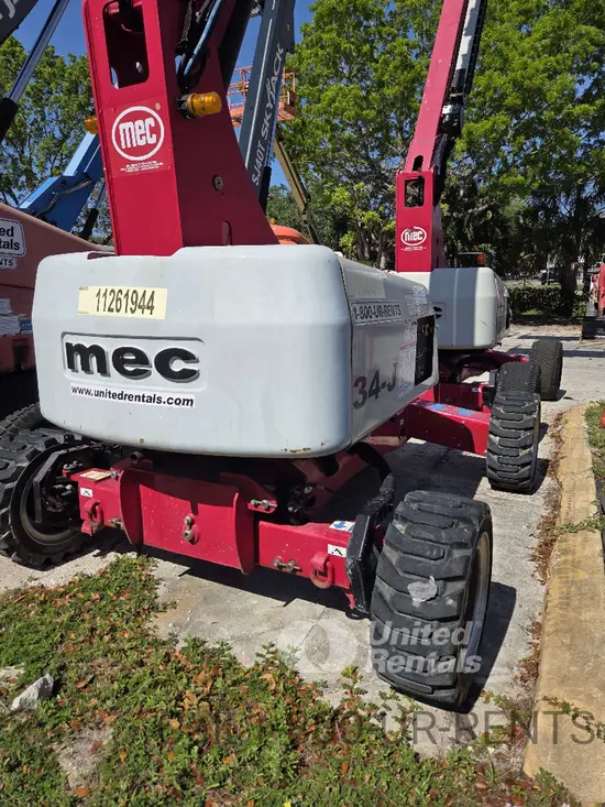 2021 MEC 34J-D Boom Lift