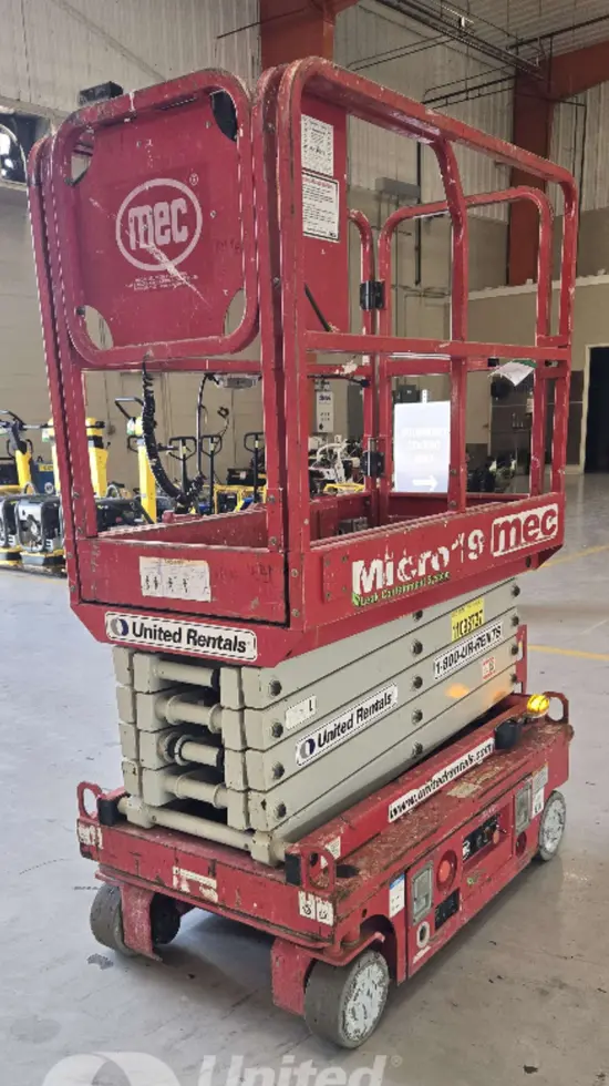 2020 MEC MICRO 19 Scissor Lift
