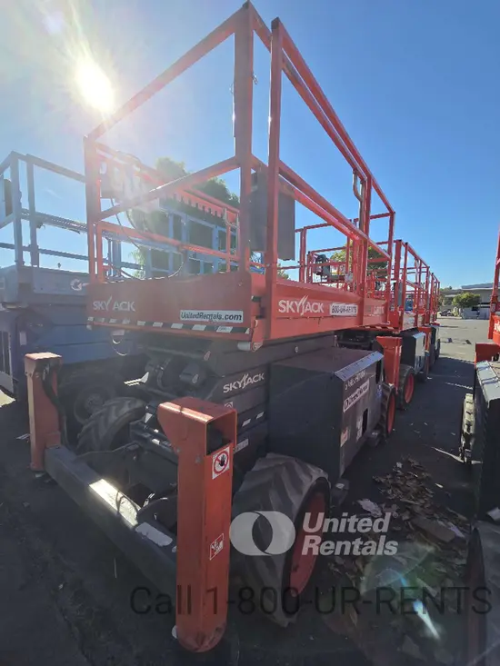 2020 Skyjack SJ6832RT Rough Terrain Scissor Lift