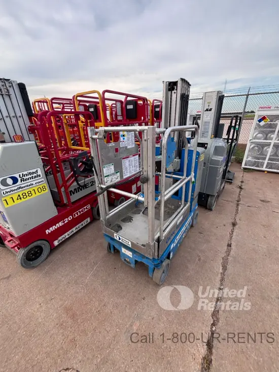 2019 Genie GR-20 Self-Propelled One-Person Lift