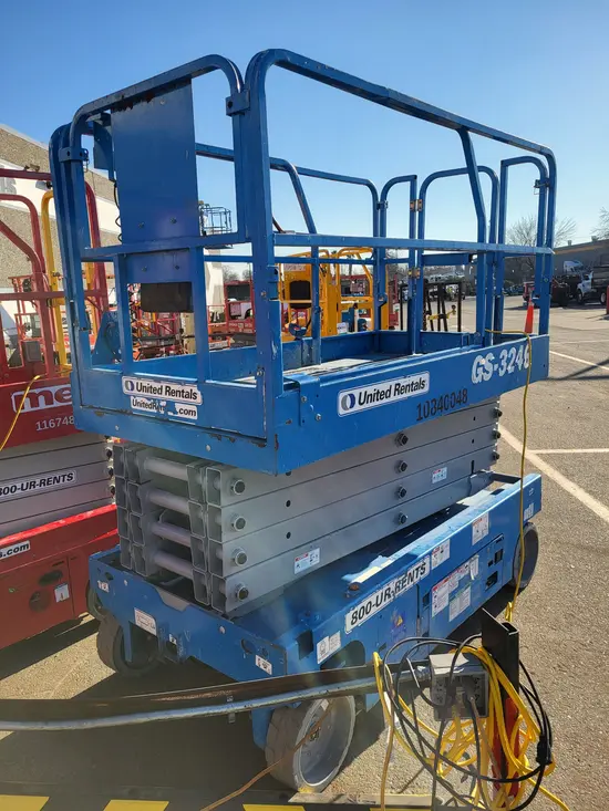 2018 Genie GS-3246 Scissor Lift