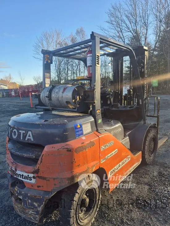 2019 Toyota 8FG35U Warehouse Forklift