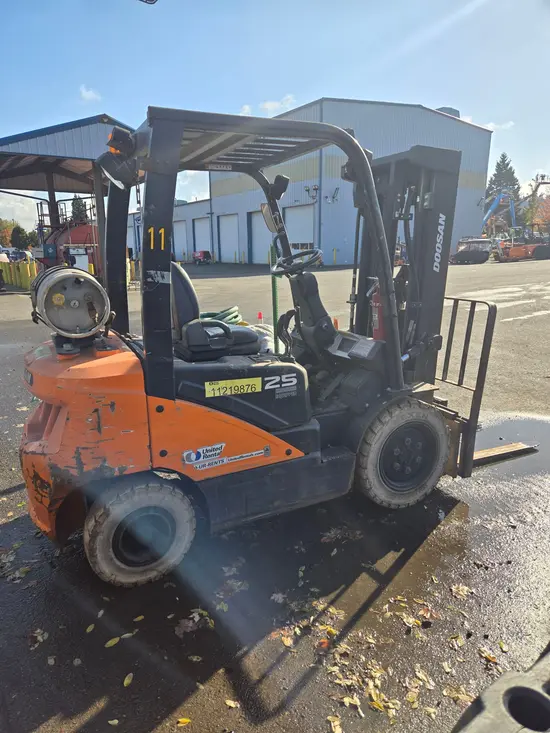 2021 Doosan G25N-7DF Warehouse Forklift
