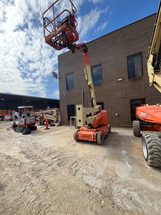 2013 JLG E400AJPN Articulating Boom Lift