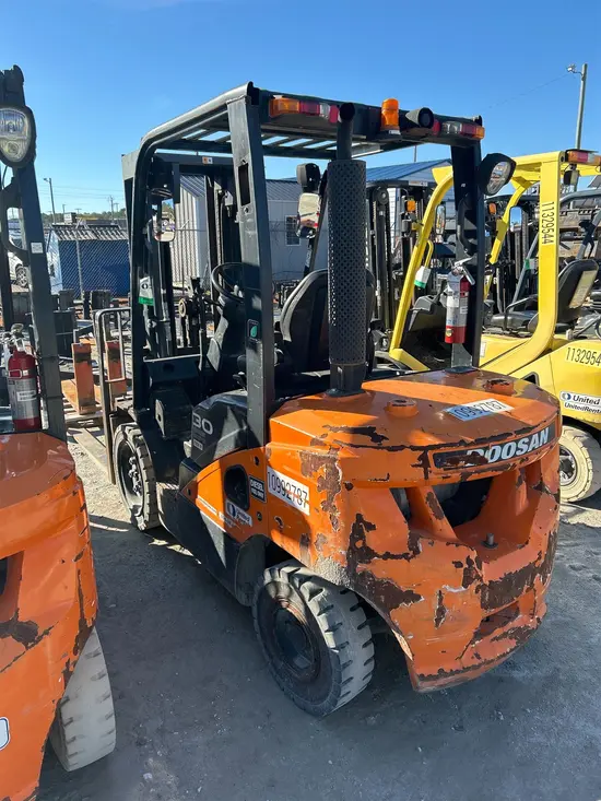2019 Doosan D30S-7 Warehouse Forklift