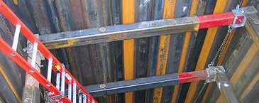 Trench Safety: Manhole Brace Card Image