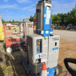 2020 Genie GR-20 Self-Propelled One-Person Lift