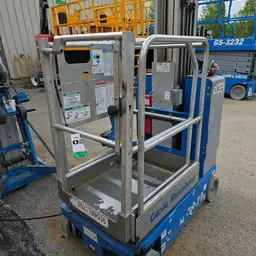 2019 Genie GR-20 Self-Propelled One-Person Lift