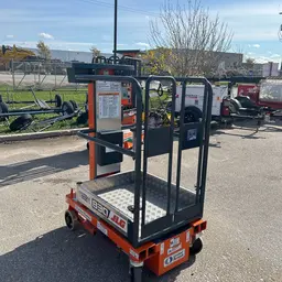 2023 JLG 830P Pusharound Lift