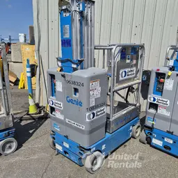 2017 Genie GR-20 Self-Propelled One-Person Lift