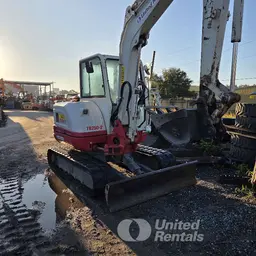 2022 Takeuchi TB250-2CR Mini Excavator