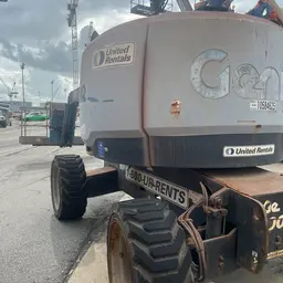2017 Genie Z-62/40J Articulating Boom Lift