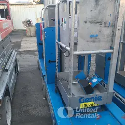 2017 Genie GR-20 Self-Propelled One-Person Lift