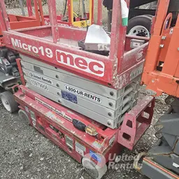 2019 MEC MICRO 19 Scissor Lift