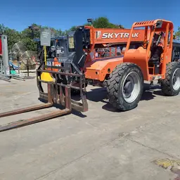 2018 SKYTRAK 6036 Forklift
