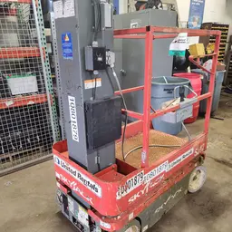 2018 Skyjack SJ12 Self-Propelled One-Person Lift