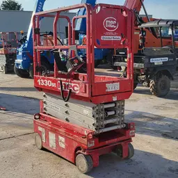 2018 MEC 1330SE Scissor Lift