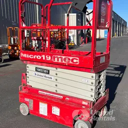 2018 MEC MICRO 19 Scissor Lift