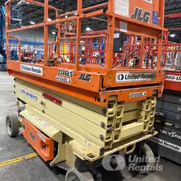 2017 JLG 3246ES Scissor Lift