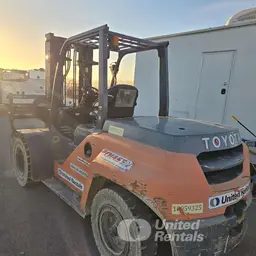 2019 Toyota 8FD70U Warehouse Forklift
