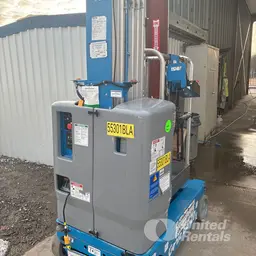 2017 Genie GR-20 Self-Propelled One-Person Lift