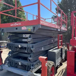 2018 Skyjack SJ9250RT Rough Terrain Scissor Lift