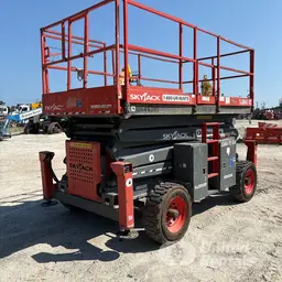 2017 Skyjack SJ8841RT Rough Terrain Scissor Lift