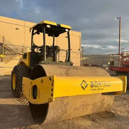2018 BOMAG BW211D-5 Single Drum Roller