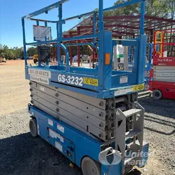 2017 Genie GS-3232 Scissor Lift