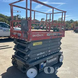 2019 Skyjack SJIII4740 Scissor Lift